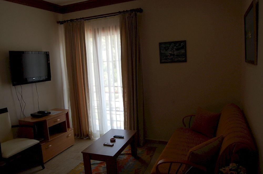 Mesken Inn Hotel Гьоджек Екстер'єр фото